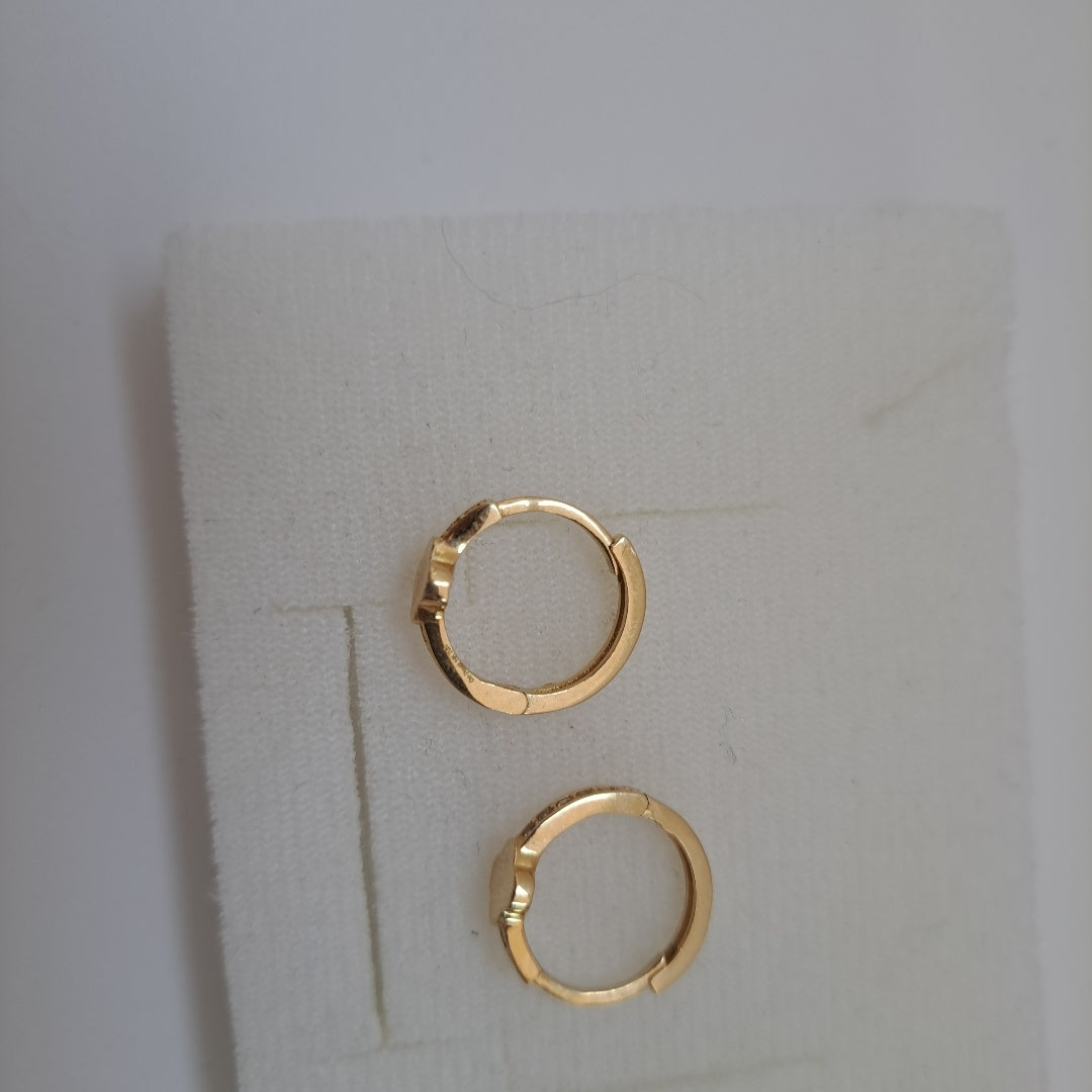 HUGGIES ORO 14K 2.2 (NUEVO)