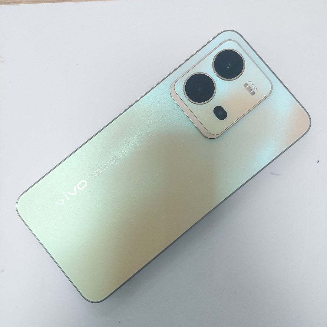 CELULAR VIVO V25 V2202 128 GB 8 GB RAM (SEMINUEVO)