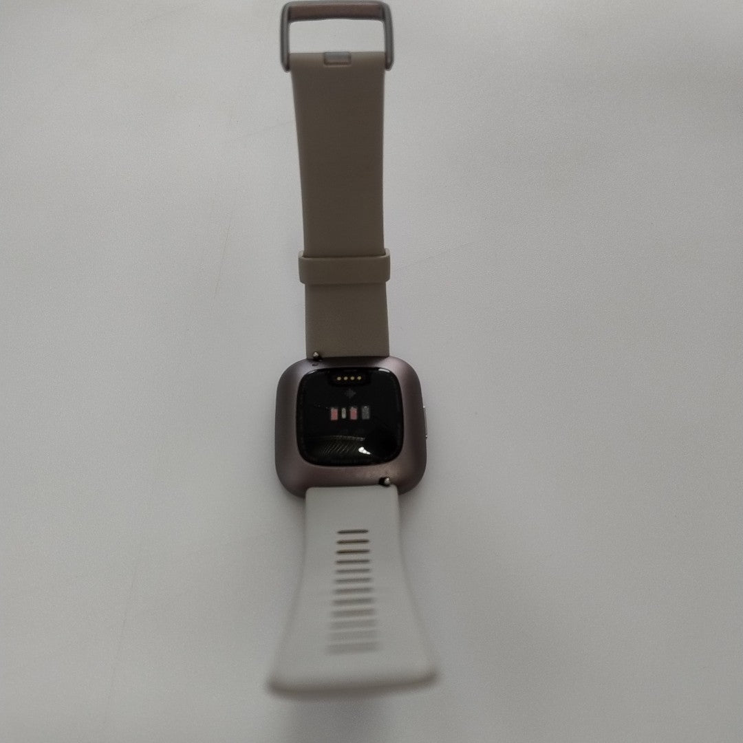 SMARTWATCH FITBIT VERSA 2 FB507 40 MM GPS (SEMINUEVO)