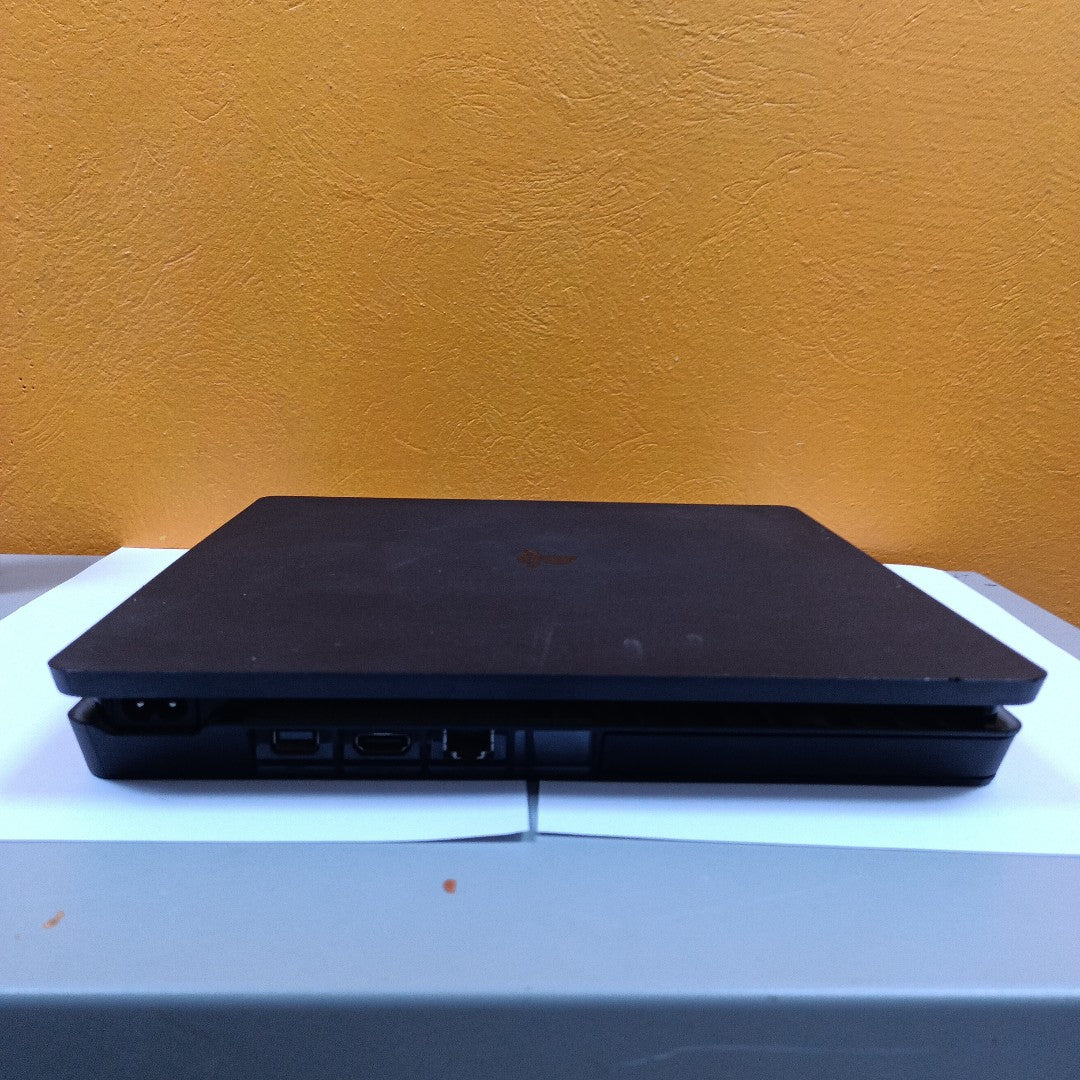 CONSOLA DE VIDEOJUEGO SONY PS4 SLIM 1 TB (SEMINUEVO)