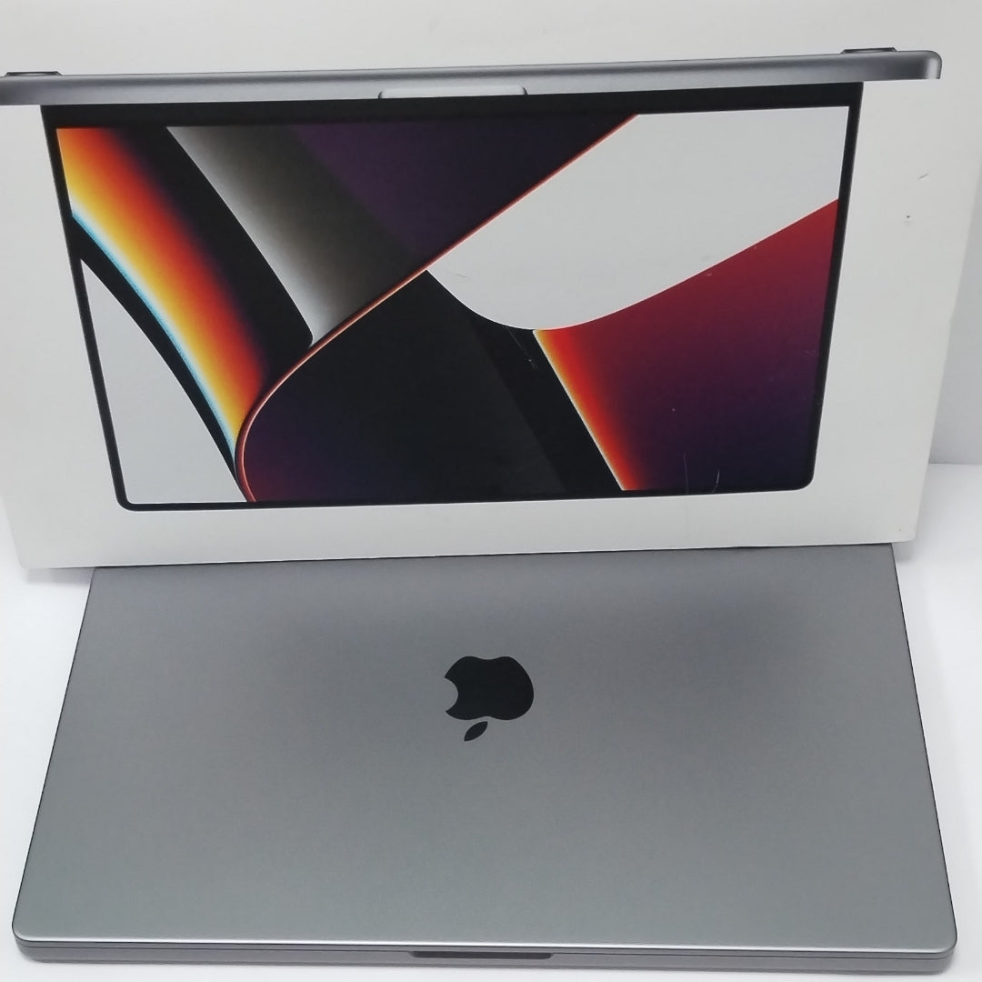 LAPTOP APPLE MACBOOK PRO 16" 2021 3.2 A2485 (10 CPU / 16 GPU) 512 GB SSD 16 GB RAM (SEMINUEVO)