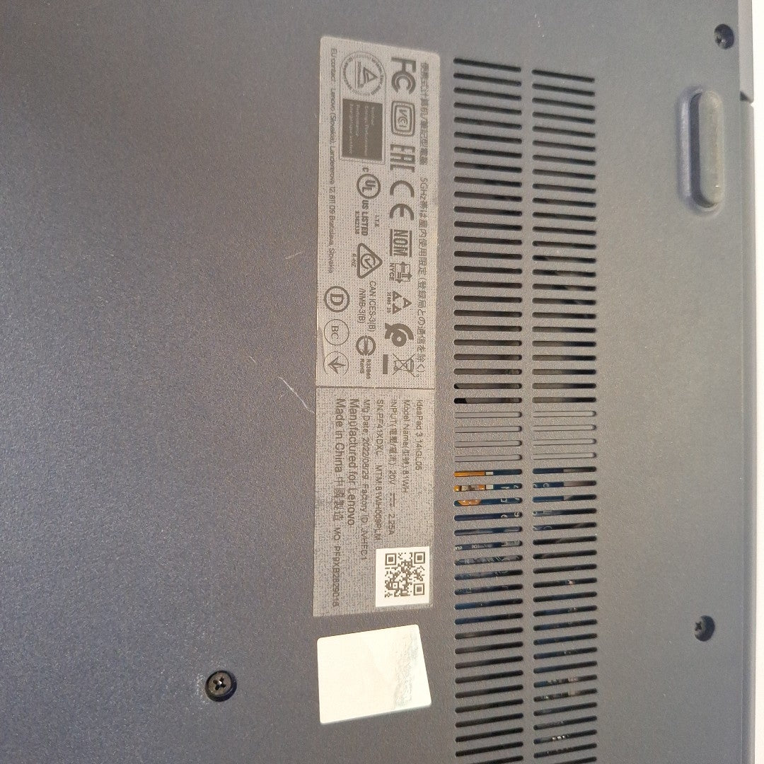 LAPTOP LENOVO IDEAPAD 3 14IGL05 (2022) 1 TB 8 GB RAM (SEMINUEVO)