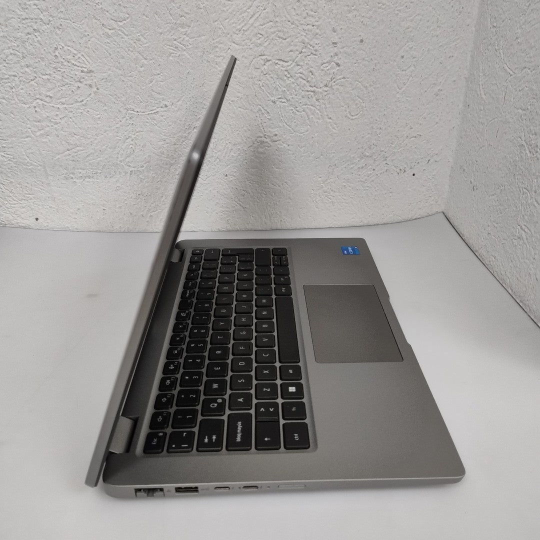 LAPTOP DELL LATITUDE 5440 (2023) 512 GB SSD 16 GB RAM (SEMINUEVO)