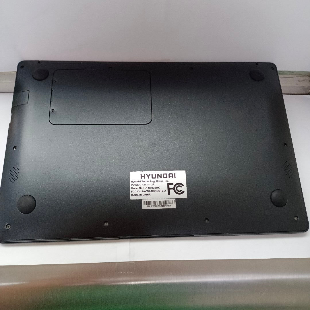 LAPTOP HYUNDAI THINNOTE-A L14WB2SBK 1 TB + 64 GB SSD 4 GB RAM (SEMINUEVO)