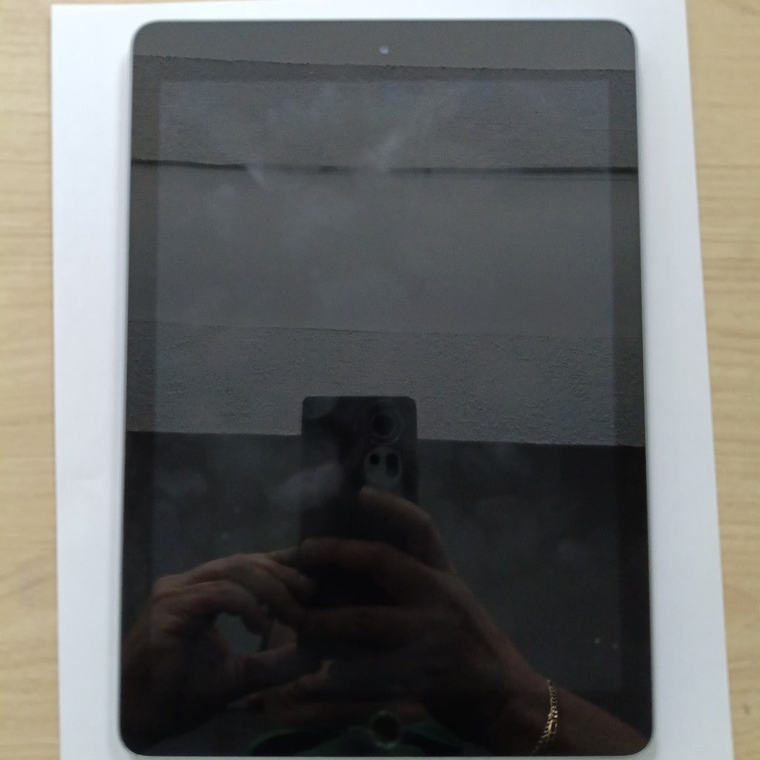 TABLETA APPLE IPAD 6 A1893 128 GB 2 GB RAM (SEMINUEVO)