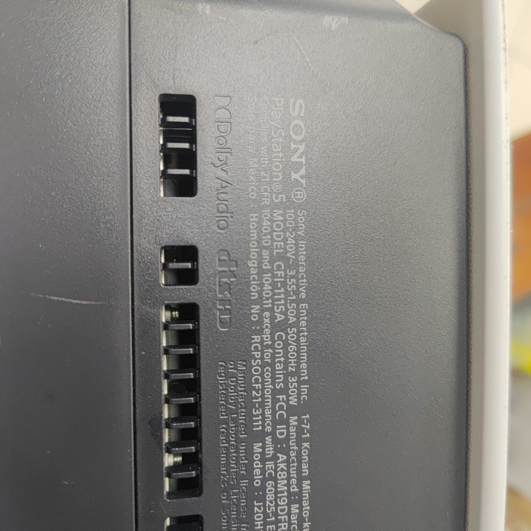 CONSOLA DE VIDEOJUEGO SONY PS5 825 SSD (SEMINUEVO)