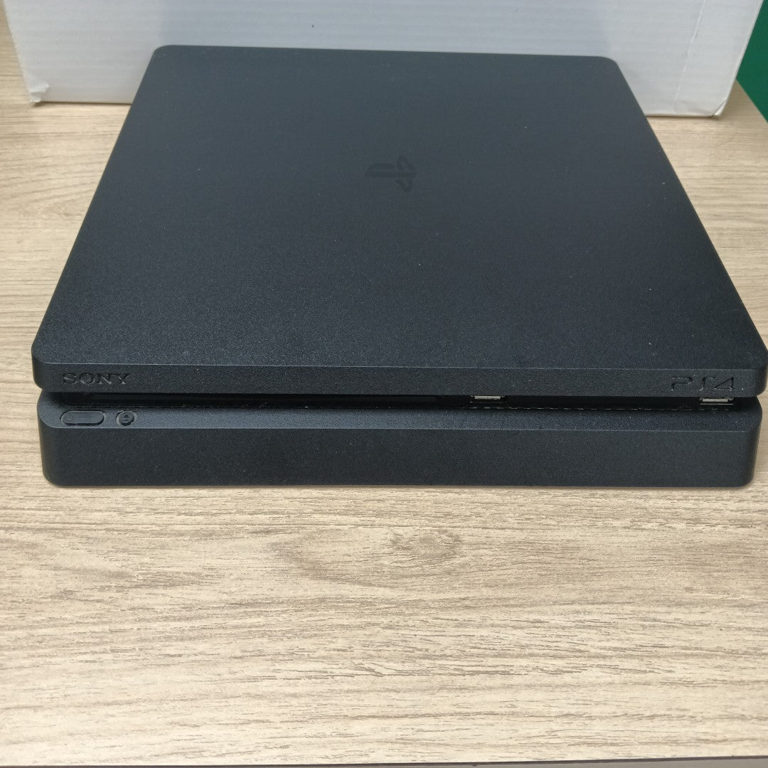 CONSOLA DE VIDEOJUEGO SONY PS4 SLIM 1 TB (SEMINUEVO)