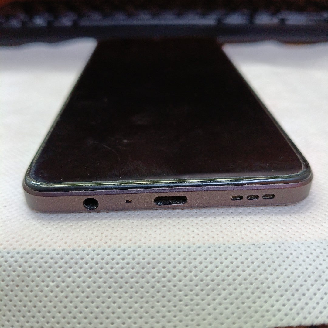 CELULAR OPPO  A40 CPH2669 (2024) 256 GB 4 GB RAM (SEMINUEVO)