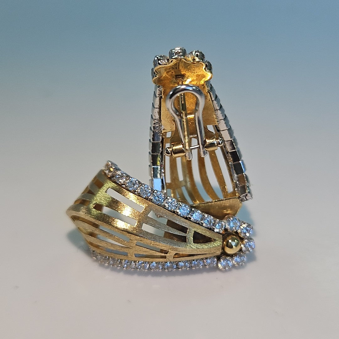 ARETES PAR. ORO, ORO BLANCO. 14 K 6.6 GRMS (SEMINUEVO)