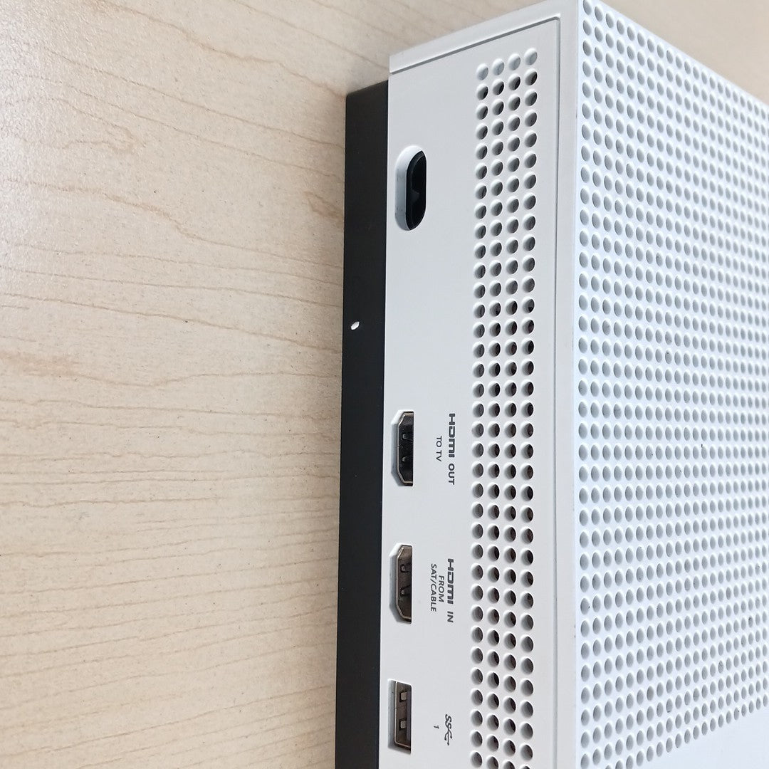 CONSOLA DE VIDEOJUEGO MICROSOFT XBOX ONE S 500 GB  (SEMINUEVO)