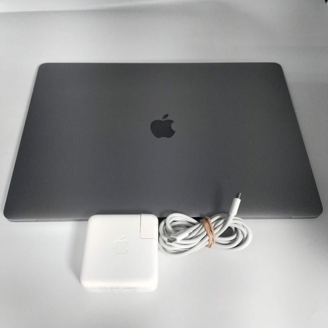 LAPTOP APPLE MACBOOK PRO 15" 2018 2.9 A1990 (SEMINUEVO)