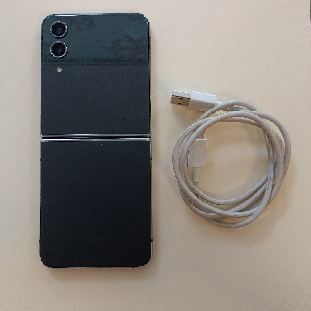 CELULAR SAMSUNG GALAXY Z FLIP4 SM-F721U1 128 GB 8 GB RAM (SEMINUEVO)