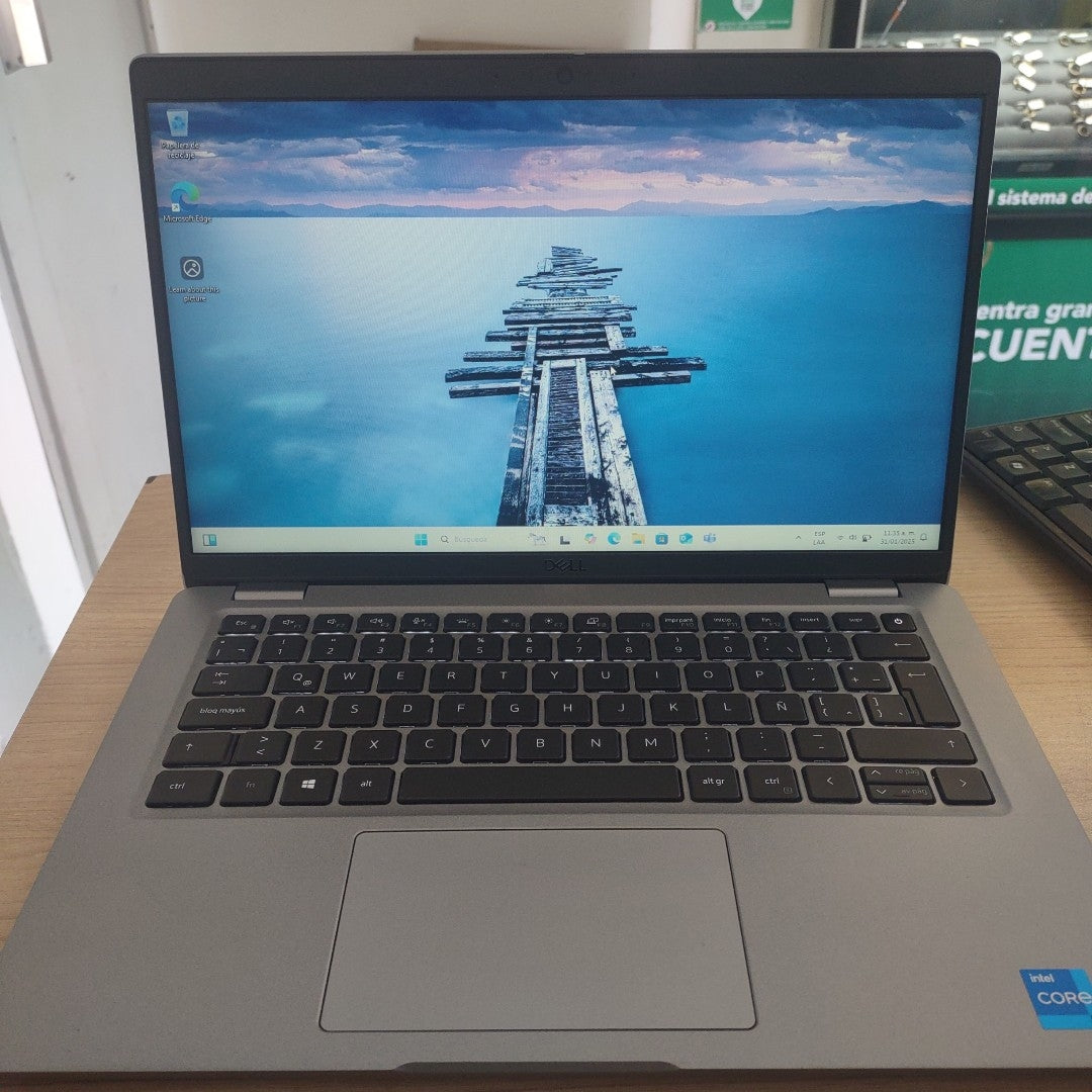 LAPTOP DELL LATITUDE 5420 (2022) 256 GB SSD 8 GB RAM (SEMINUEVO)