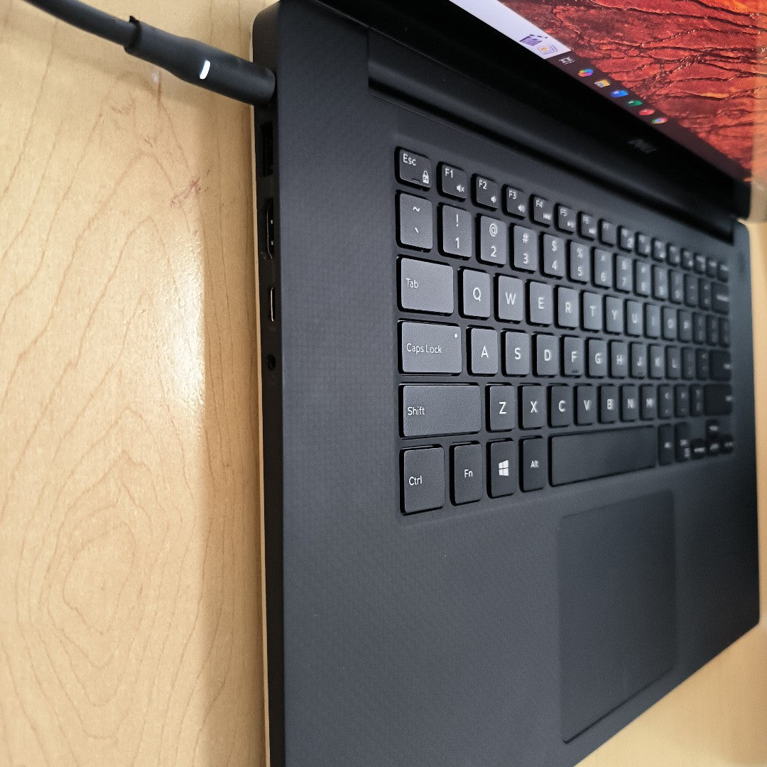 LAPTOP DELL G15 5520 (2023) 512 GB SSD 16 GB RAM (SEMINUEVO)