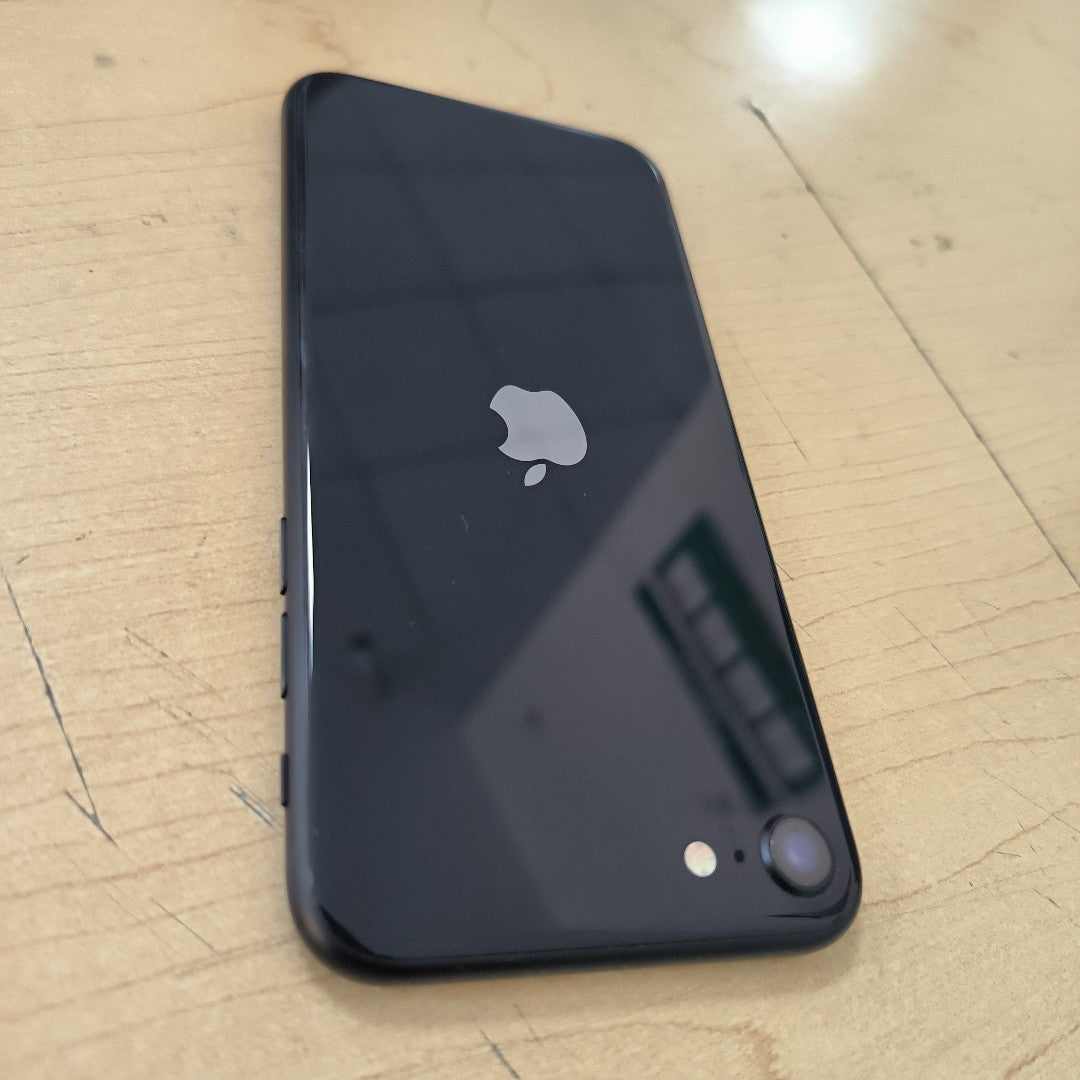 CELULAR APPLE IPHONE SE 3 A2595 64 GB 4 GB RAM (SEMINUEVO)