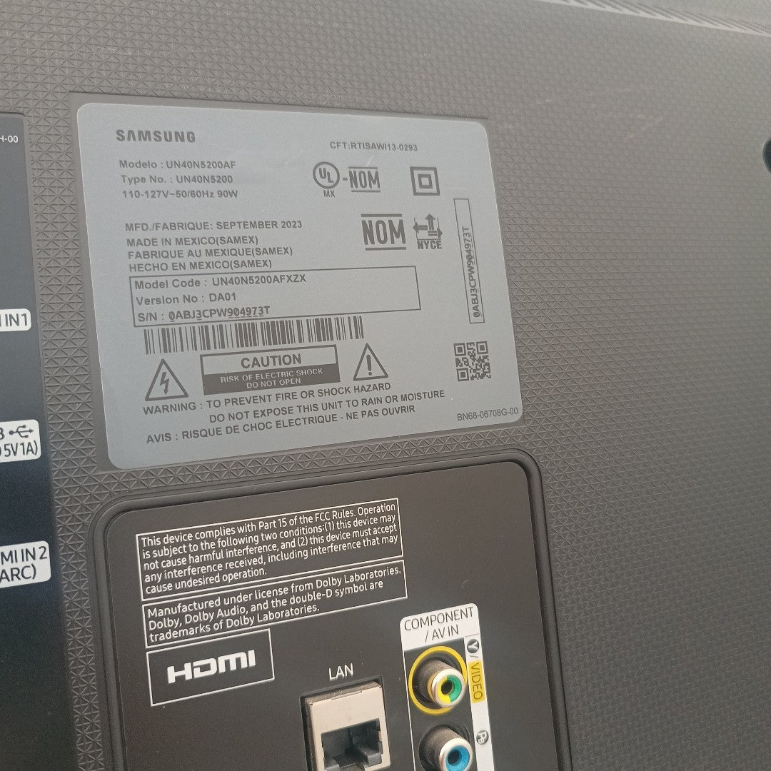 PANTALLA SAMSUNG UN40N5200AF (2023) 40" LED FULL HD (SEMINUEVO)