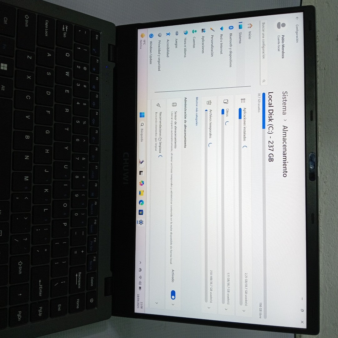 LAPTOP CHUWI GEMIBOOK XPRO 256 GB SSD 8 GB RAM (SEMINUEVO)