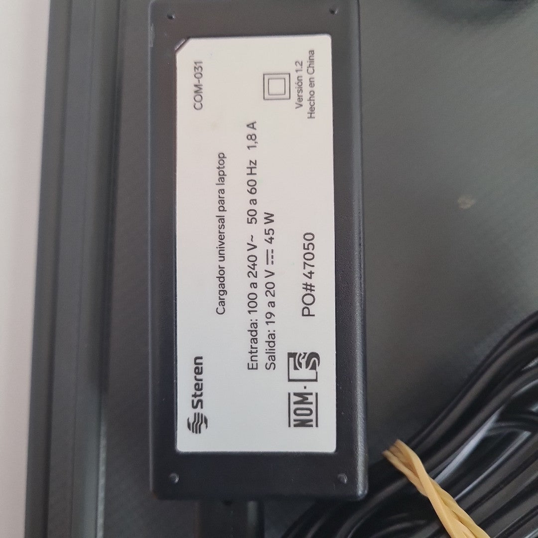 LAPTOP HP 240 G8 (2021) 500 GB 4 GB RAM (SEMINUEVO)