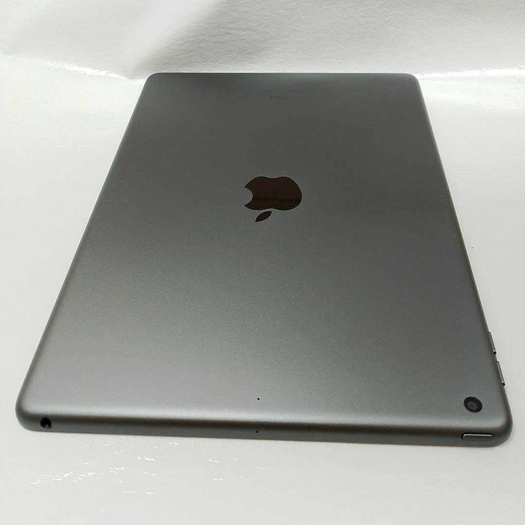 TABLETA APPLE IPAD 8 A2270 128 GB 3 GB RAM (SEMINUEVO)