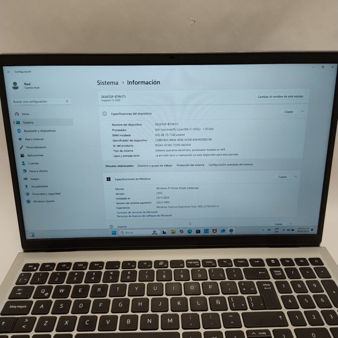 LAPTOP DELL INSPIRON 15 3520 (2024) 512 GB SSD 16 GB RAM (SEMINUEVO)
