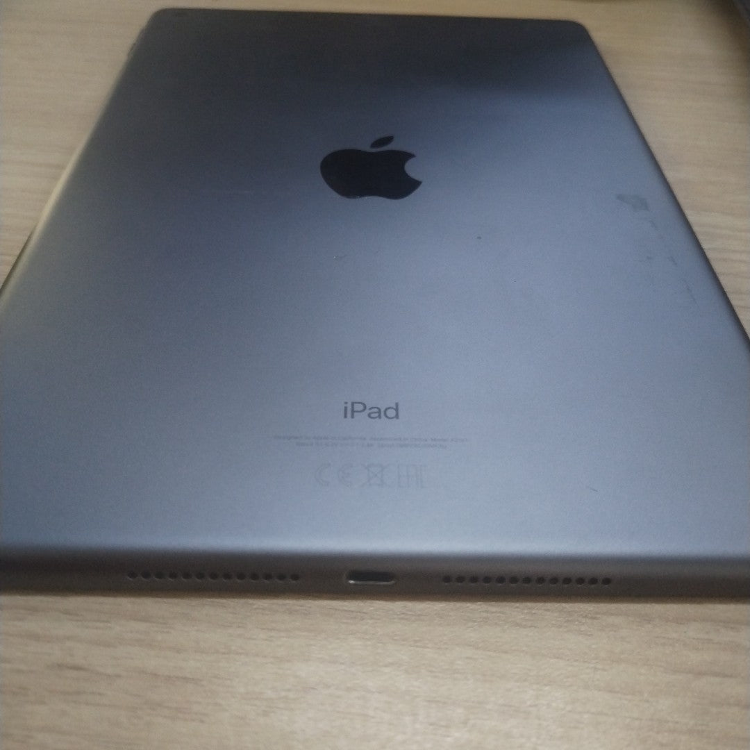 TABLETA APPLE IPAD 7 A2197 128 GB 3 GB RAM (SEMINUEVO)
