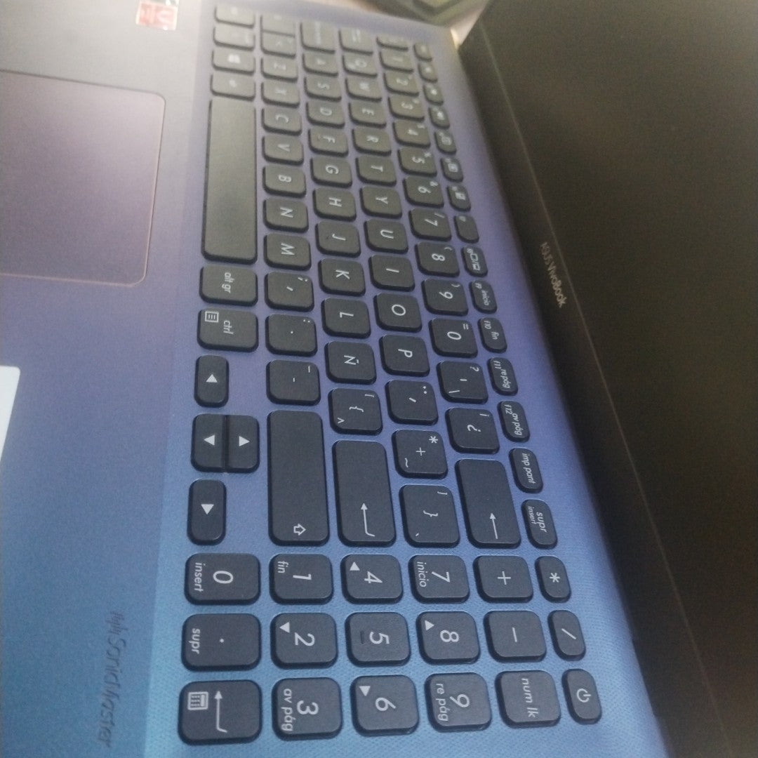 LAPTOP ASUS VIVOBOOK X512DA-BR1313T (2021) 1 TB + 256 GB SSD 8 GB RAM (SEMINUEVO)