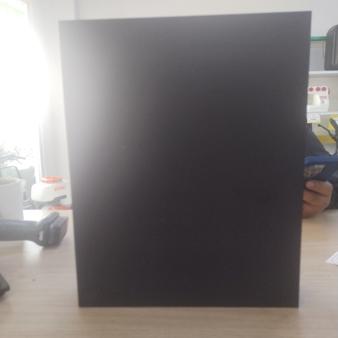 CONSOLA DE VIDEOJUEGO MICROSOFT XBOX ONE X 1 TB (SEMINUEVO)