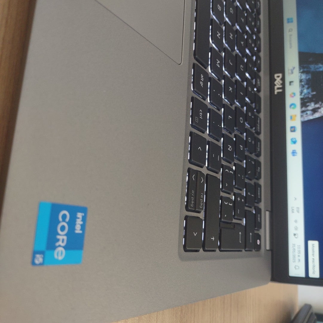 LAPTOP DELL LATITUDE 5420 (2022) 256 GB SSD 8 GB RAM (SEMINUEVO)