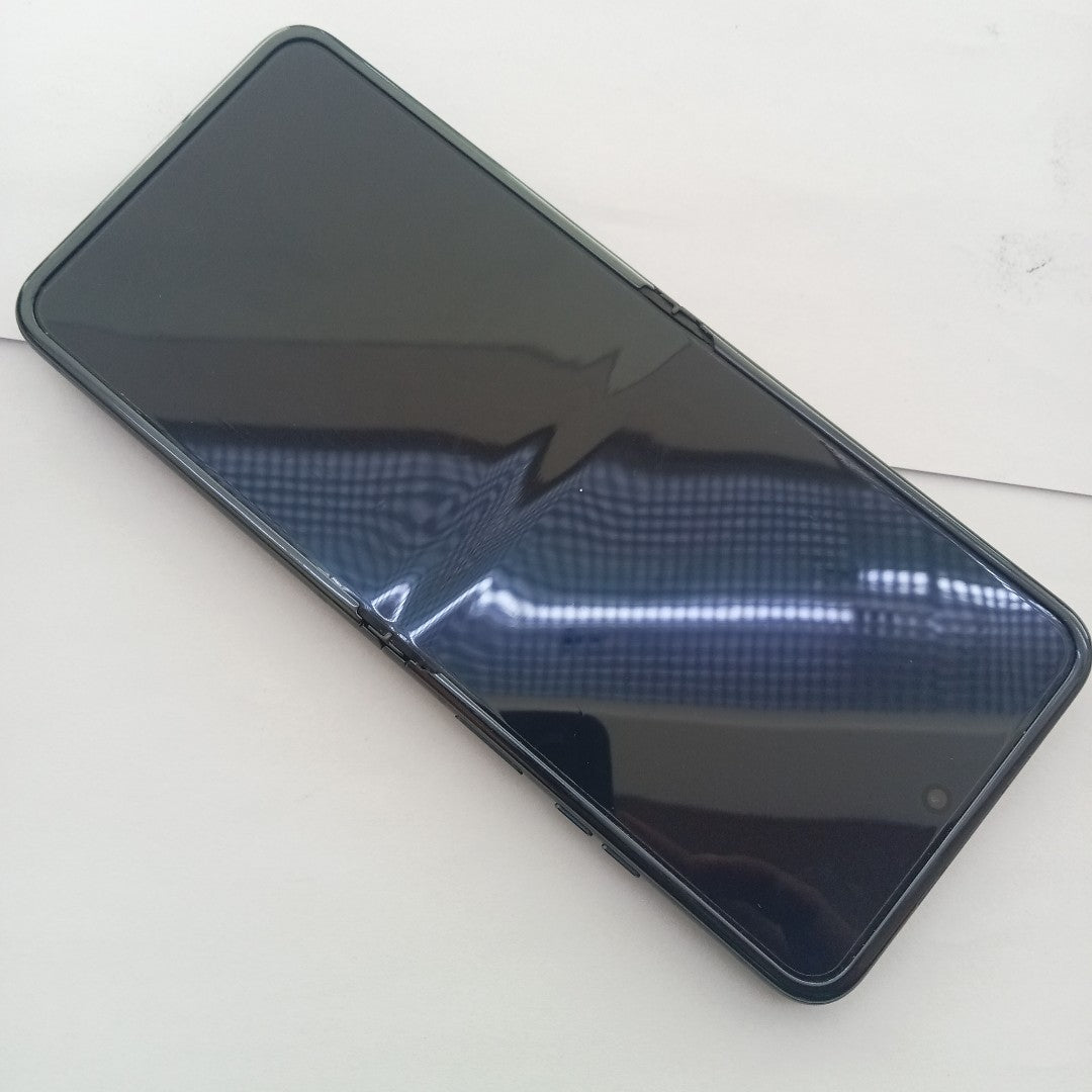 CELULAR MOTOROLA RAZR 40 XT2323-1 (2023) 256 GB 8 GB RAM (SEMINUEVO)