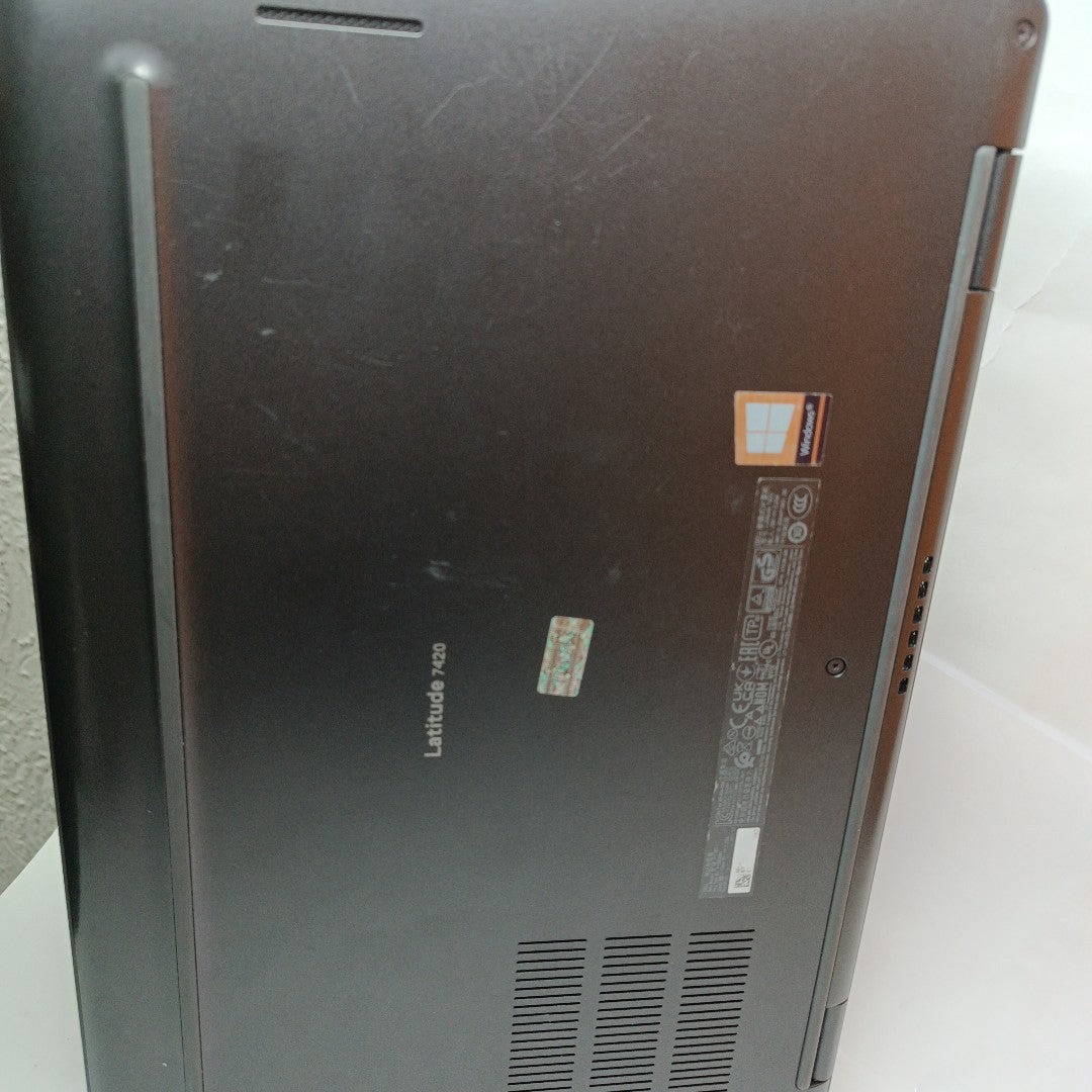 LAPTOP DELL LATITUDE 7420 (2023) 256 GB SSD 16 GB RAM (SEMINUEVO)