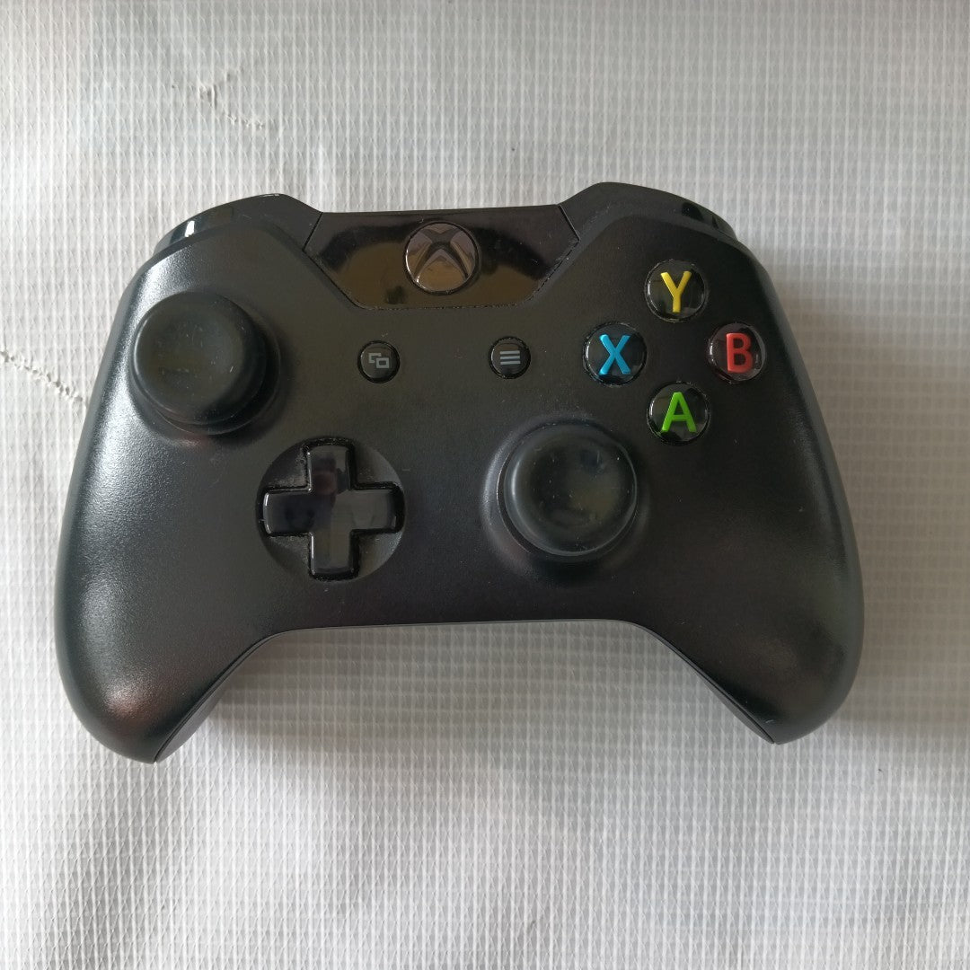 CONSOLA DE VIDEOJUEGO MICROSOFT XBOX ONE S ALL DIGITAL 1 TB (SEMINUEVO)