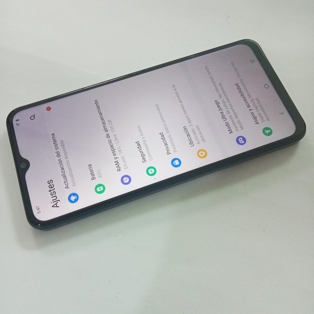 CELULAR VIVO Y03 V2332 (2024) 128 GB 4 GB RAM (SEMINUEVO)