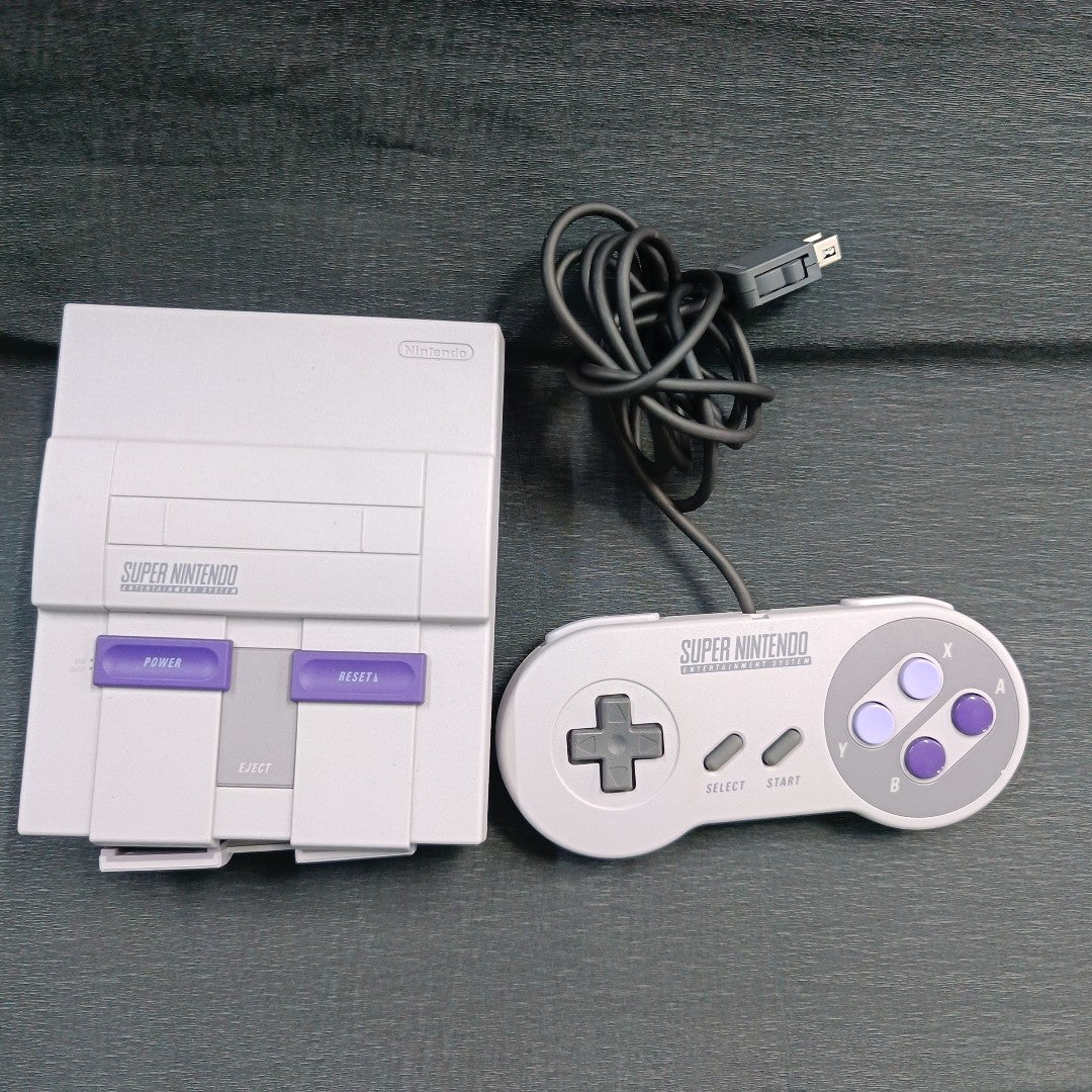 CONSOLA DE VIDEOJUEGO NINTENDO SUPER NES CLASSIC EDITION (SEMINUEVO)