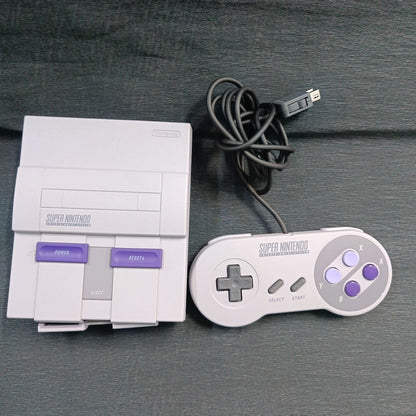 CONSOLA DE VIDEOJUEGO NINTENDO SUPER NES CLASSIC EDITION (SEMINUEVO)