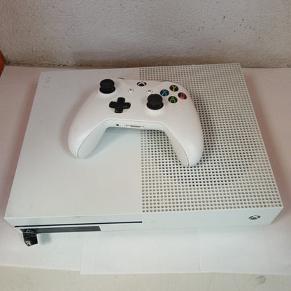 CONSOLA DE VIDEOJUEGO MICROSOFT XBOX ONE S 1 TB (SEMINUEVO)