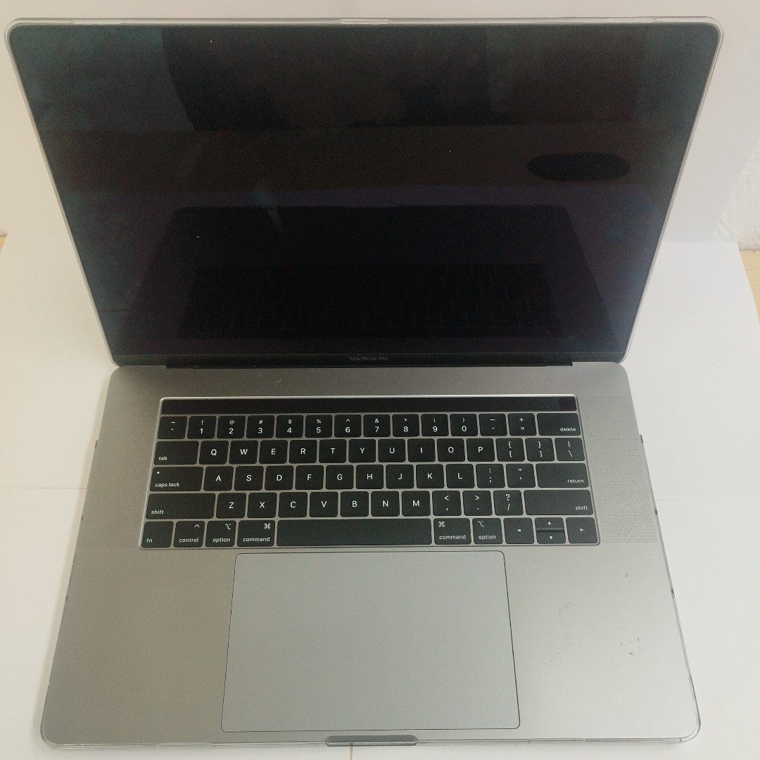 LAPTOP APPLE MACBOOK PRO 15&quot; 2018 2.9 A1990 512 GB SSD 32 GB RAM (SEMINUEVO)