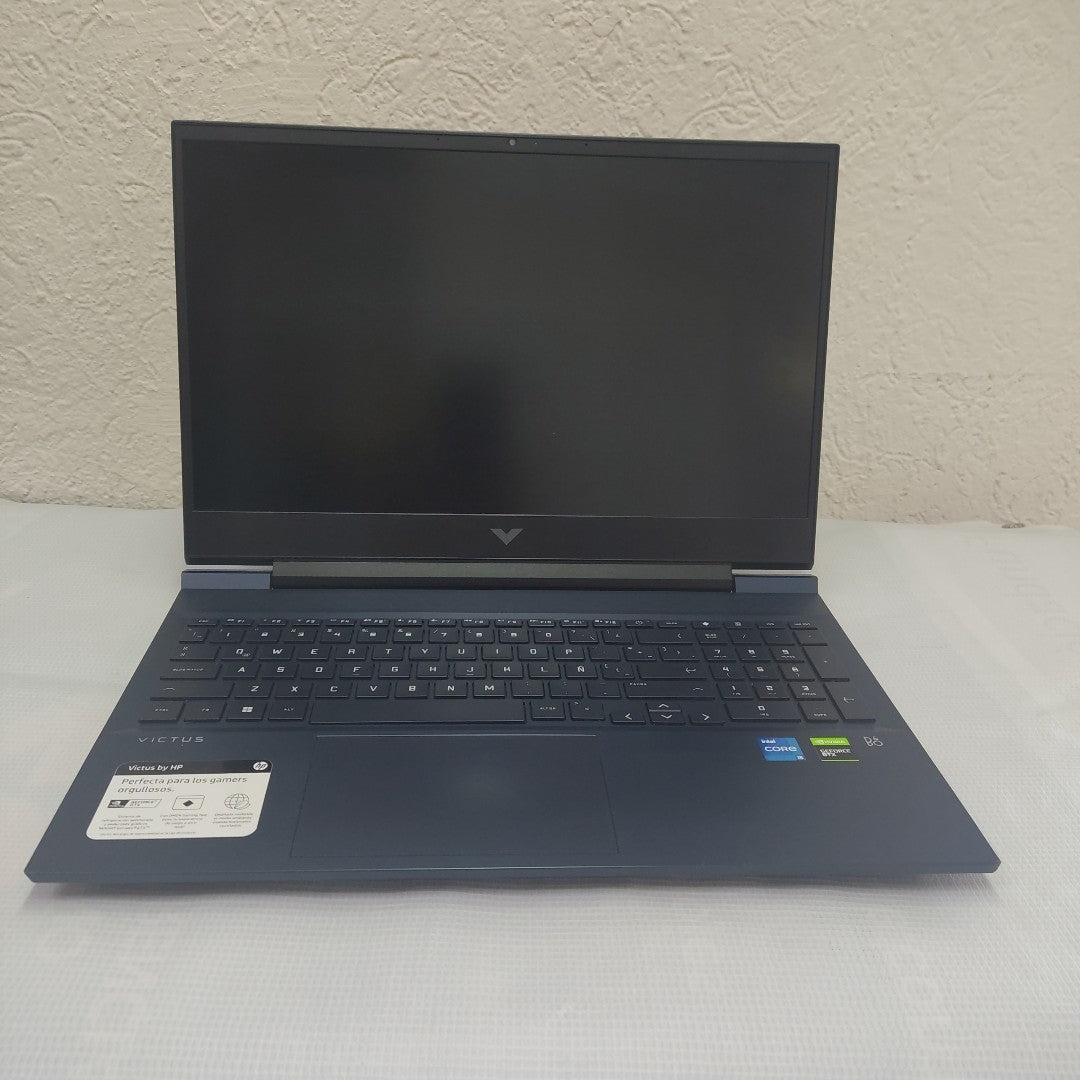 LAPTOP HP VICTUS 16-D0503LA(2023) 256 GB SSD 8 GB RAM (SEMINUEVO)