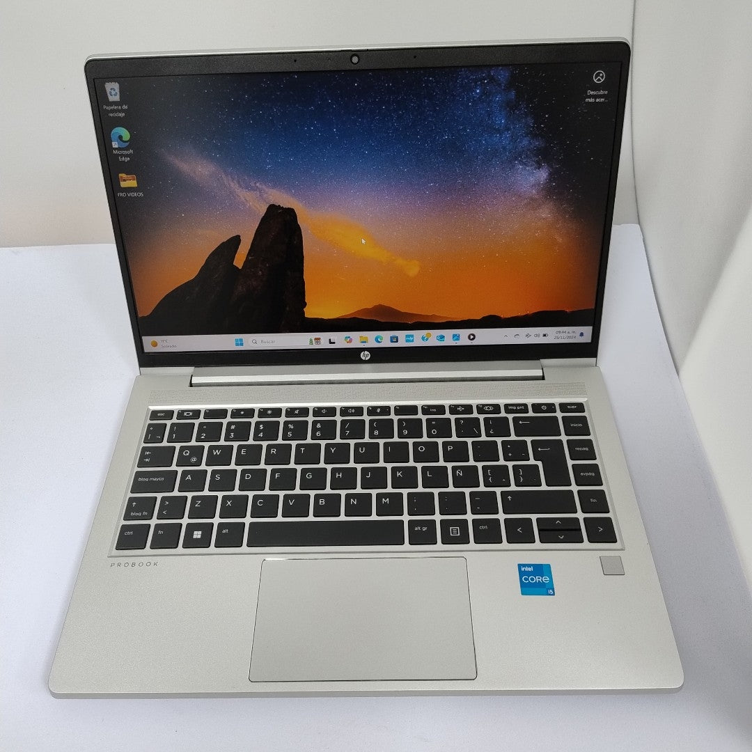 LAPTOP HP PROBOOK 440 G9 (2023) 512 GB SSD 16 GB RAM (SEMINUEVO)