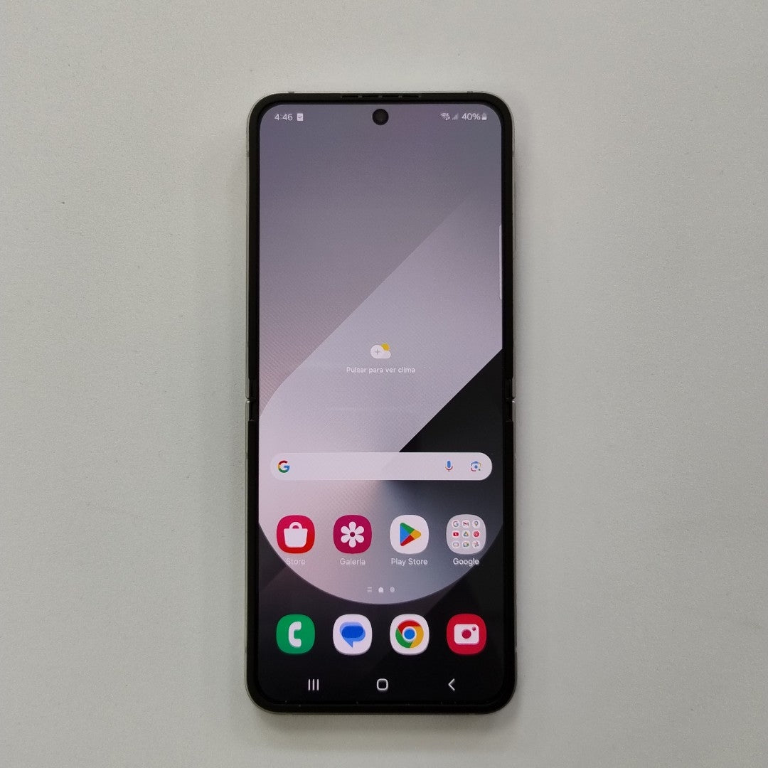 CELULAR SAMSUNG GALAXY Z FLIP6 SM-F741B (2024) 512 GB 12 GB RAM (SEMINUEVO)