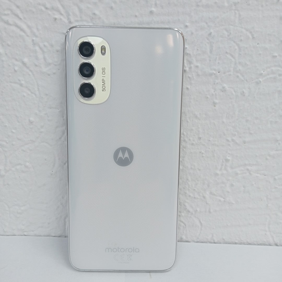 CELULAR MOTOROLA MOTO G82 XT2225-1 128 GB 6 GB RAM (SEMINUEVO)
