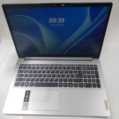 LAPTOP LENOVO IDEAPAD 1 15IGL7 (2024) 256 GB SSD 8 GB RAM (SEMINUEVO)