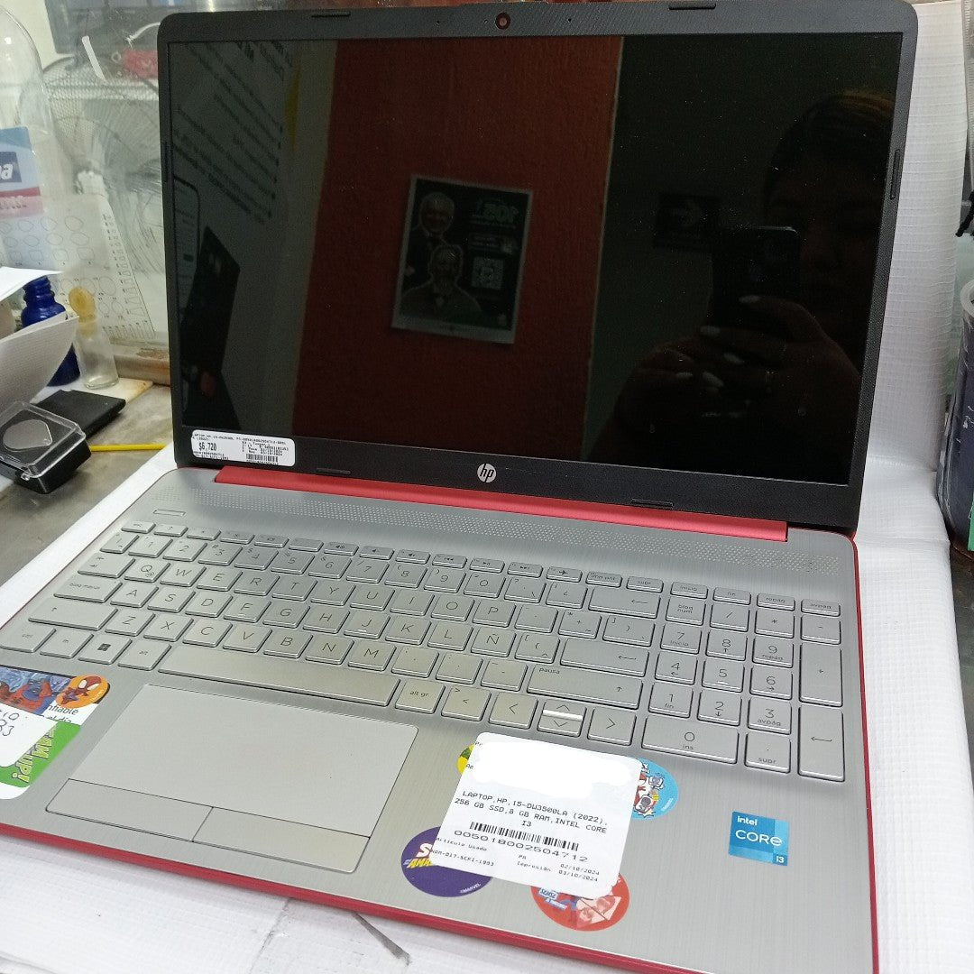 LAPTOP HP 15-DW3500LA (2022) 256 GB SSD 8 GB RAM (SEMINUEVO)
