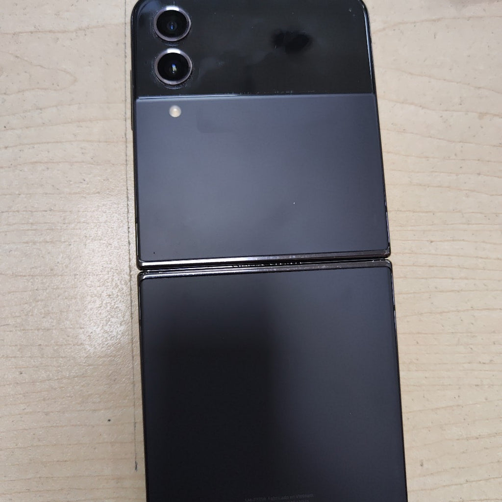 CELULAR SAMSUNG GALAXY Z FLIP4 SM-F721B 128 GB 8 GB RAM (SEMINUEVO)