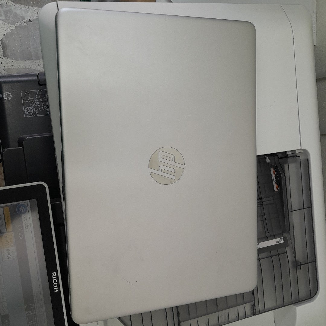 LAPTOP HP 14-DQ0505LA (2022) 256 GB SSD 8 GB RAM (SEMINUEVO)