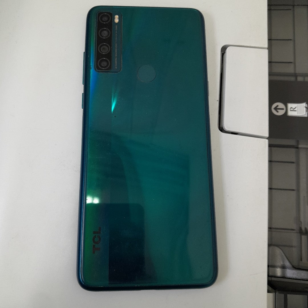 CELULAR TCL 20 SE T671E 128 GB 4 GB RAM (SEMINUEVO)