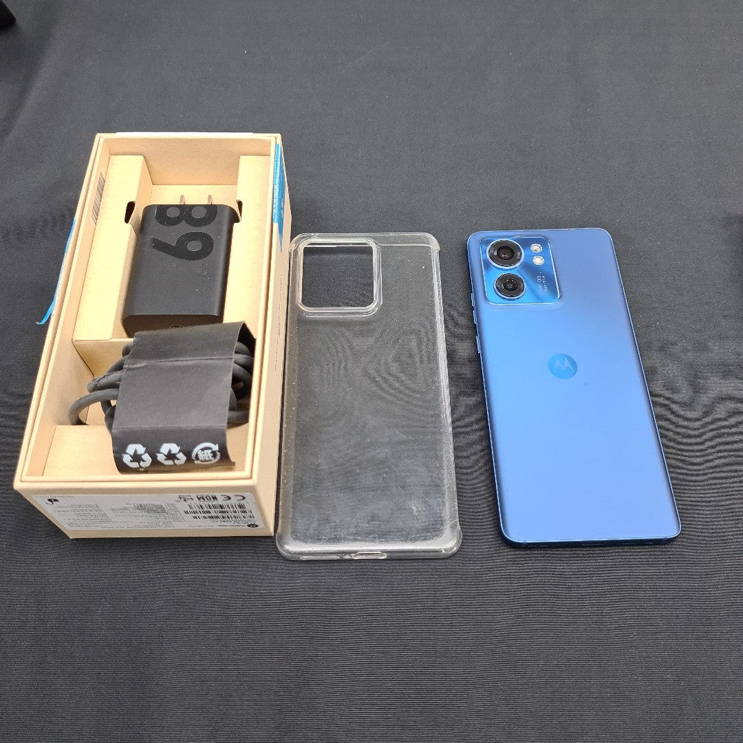 CELULAR MOTOROLA EDGE 40 XT2303-2 (2023) 256 GB 8 GB RAM (SEMINUEVO)