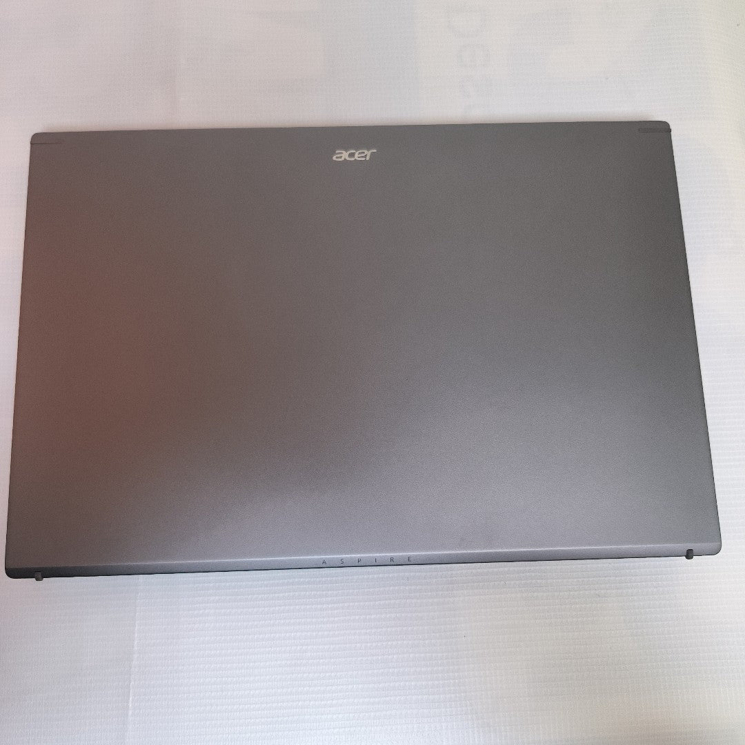 LAPTOP ACER ASPIRE 5 A515-57-72LV (2022) 1 TB SSD 12 GB RAM (SEMINUEVO)