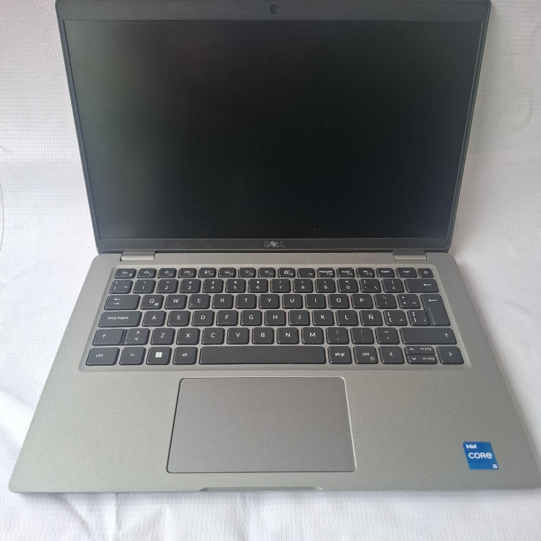 LAPTOP DELL LATITUDE 5430 (2022) 512 GB SSD 16 GB RAM (SEMINUEVO)