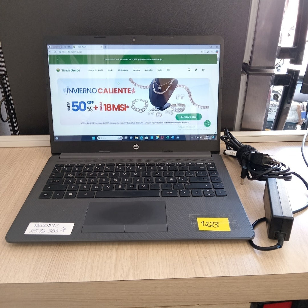 LAPTOP HP 14-CF2517LA (2022) 1 TB 8 GB RAM (SEMINUEVO)