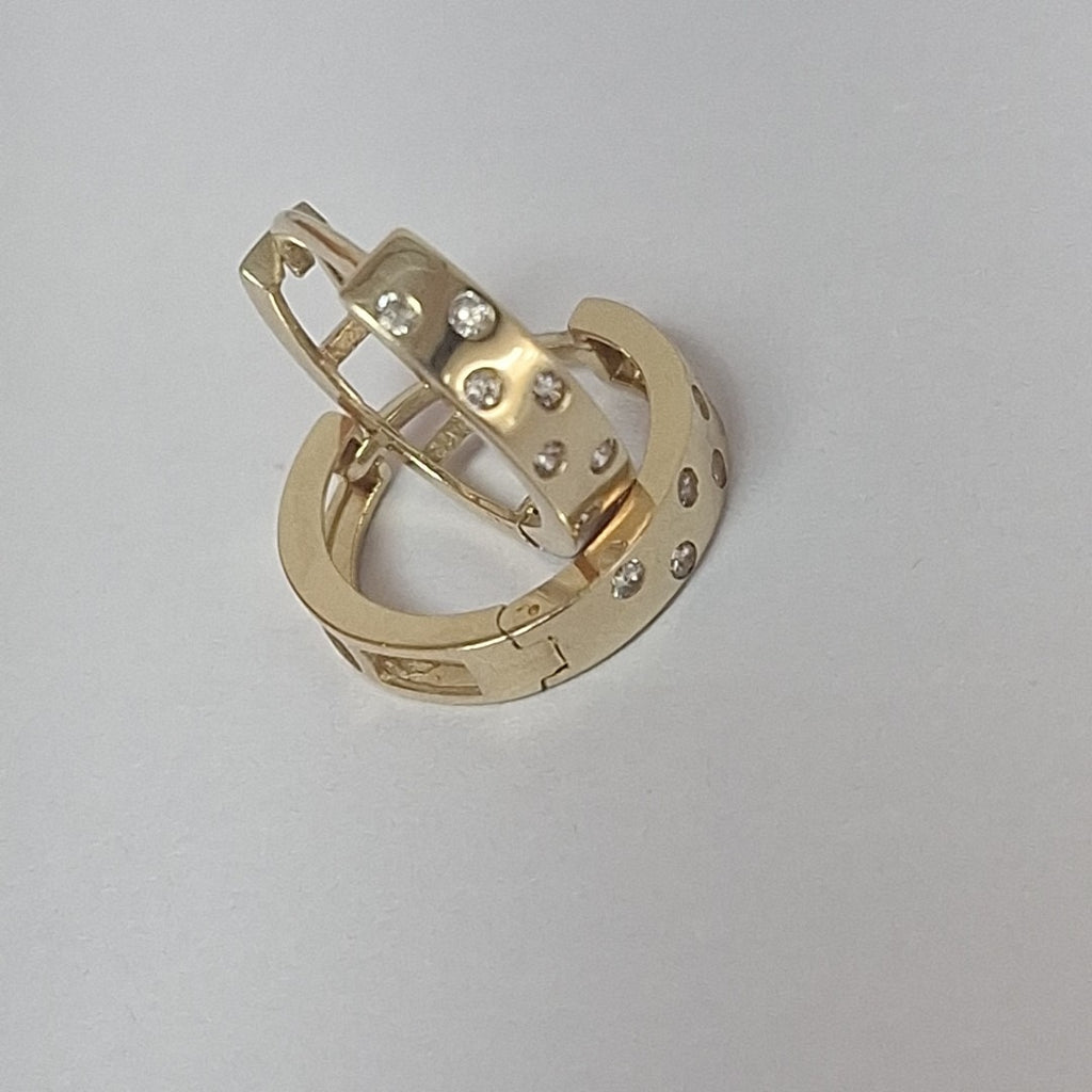 HUGGIES ORO 14K 1.6 (NUEVO)